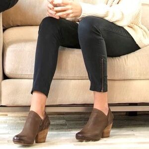 Dansko Marcia ankle boot burnished nubuck Brown side zipper stacked heel Size 38
